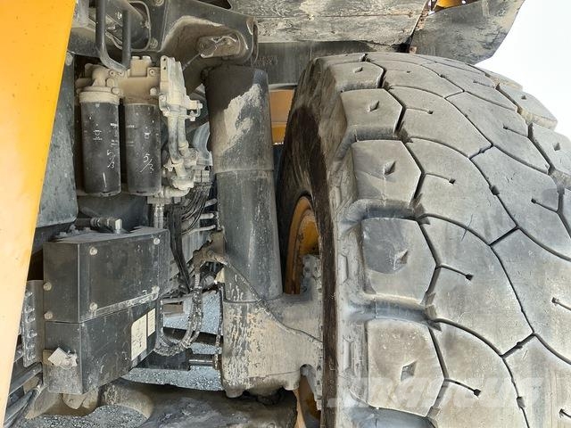 Komatsu HD465-7EO Dumper - Knickgelenk