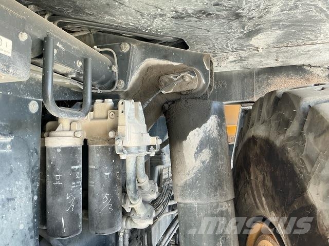 Komatsu HD465-7EO Dumper - Knickgelenk