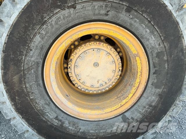 Komatsu HD465-7EO Dumper - Knickgelenk