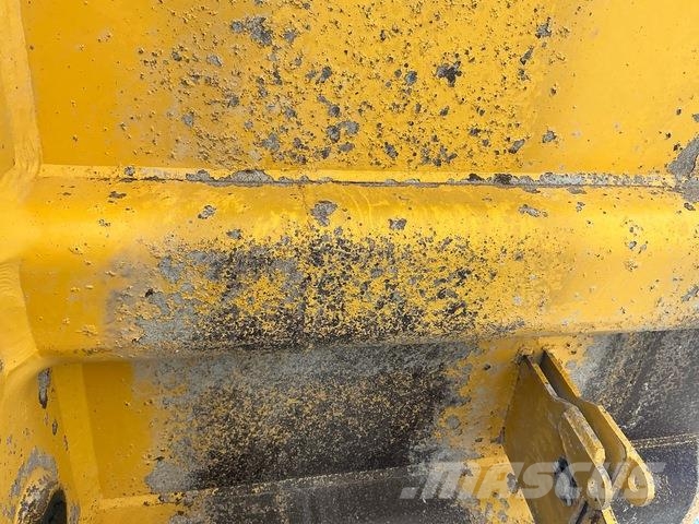 Komatsu HD465-7EO Dumper - Knickgelenk