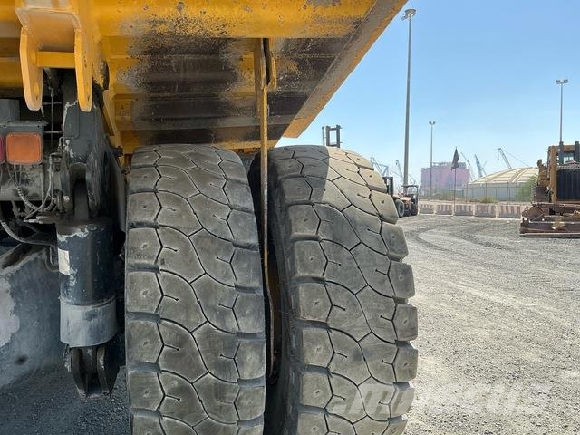Komatsu HD465-7EO Dumper - Knickgelenk