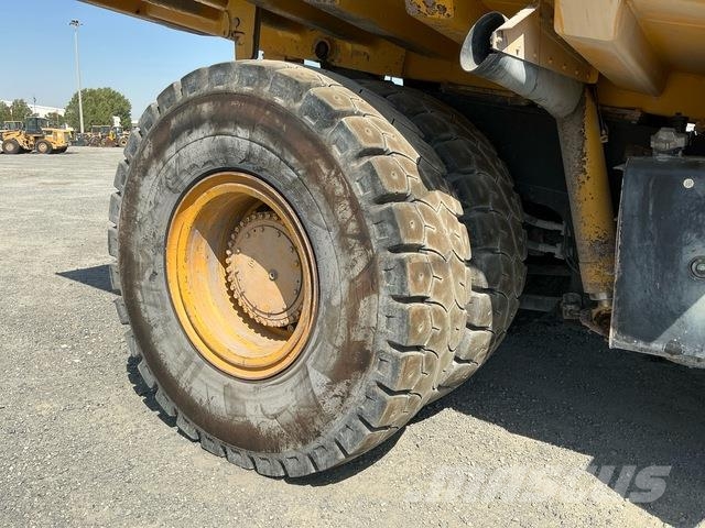 Komatsu HD465-7EO Dumper - Knickgelenk