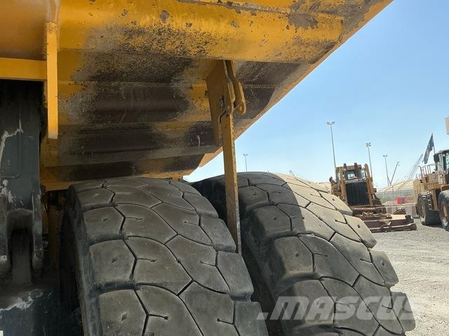 Komatsu HD465-7EO Dumper - Knickgelenk