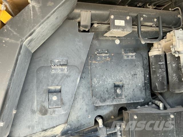 Komatsu HD465-7EO Dumper - Knickgelenk