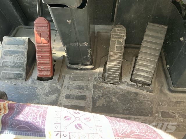 Komatsu HD465-7EO Dumper - Knickgelenk