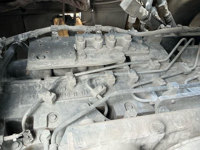Komatsu HD465-7EO Dumper - Knickgelenk