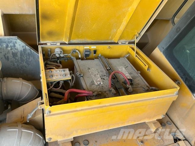 Komatsu HD465-7EO Dumper - Knickgelenk