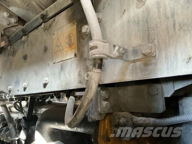 Komatsu HD465-7EO Dumper - Knickgelenk