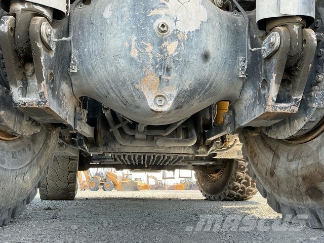 Komatsu HD465-7EO Dumper - Knickgelenk