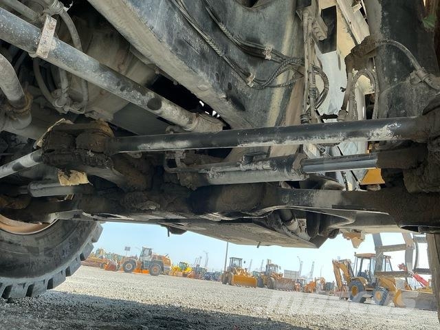 Komatsu HD465-7EO Dumper - Knickgelenk