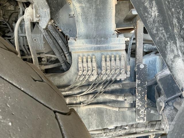 Komatsu HD465-7EO Dumper - Knickgelenk