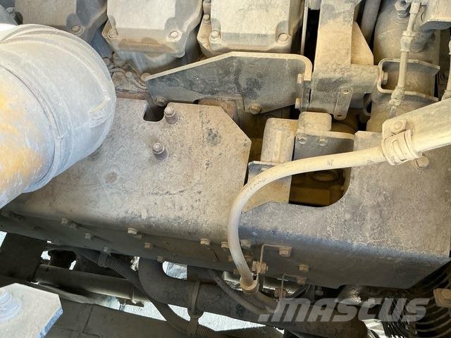 Komatsu HD465-7EO Artikulētie pašizgāzēji