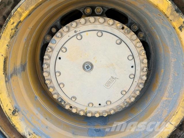 Komatsu HD465-7EO Artikulētie pašizgāzēji