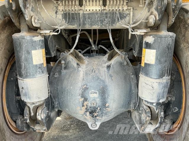 Komatsu HD465-7EO Artikulētie pašizgāzēji