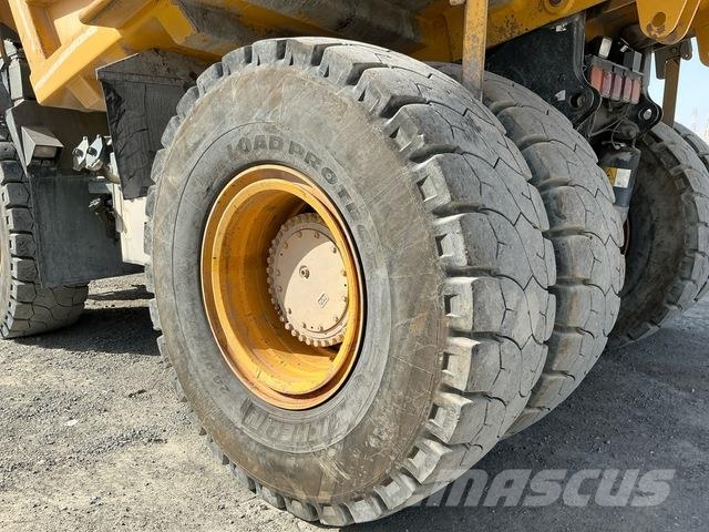 Komatsu HD465-7EO Artikulētie pašizgāzēji