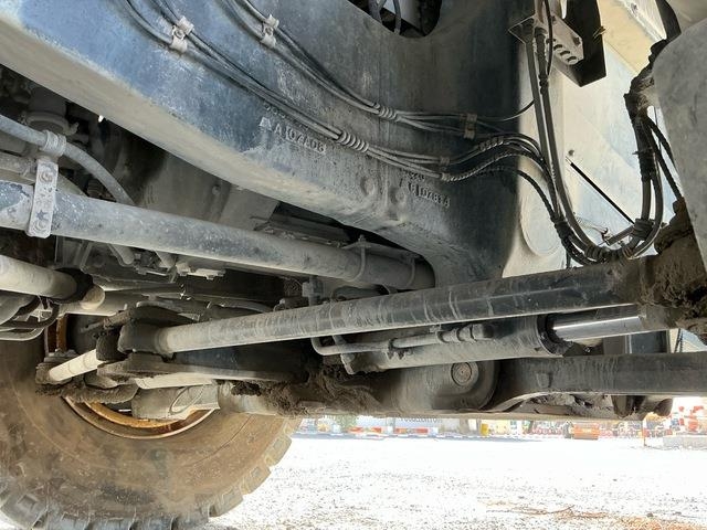 Komatsu HD465-7EO Artikulētie pašizgāzēji
