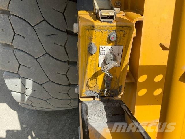 Komatsu HD465-7EO Artikulētie pašizgāzēji
