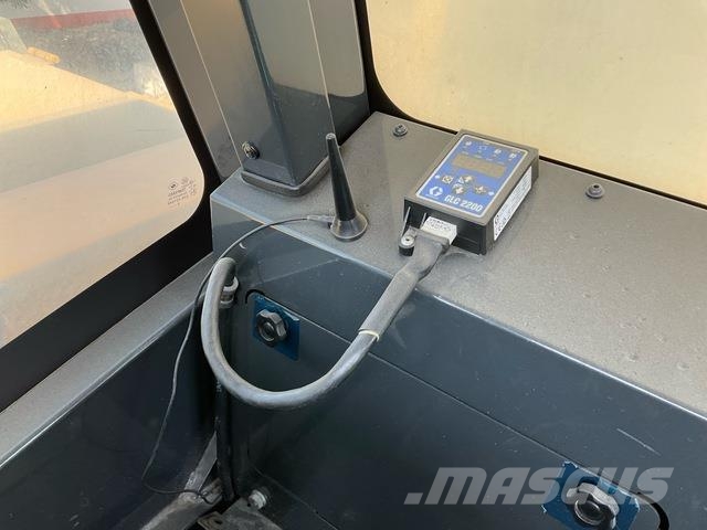 Komatsu HD465-7EO Artikulētie pašizgāzēji