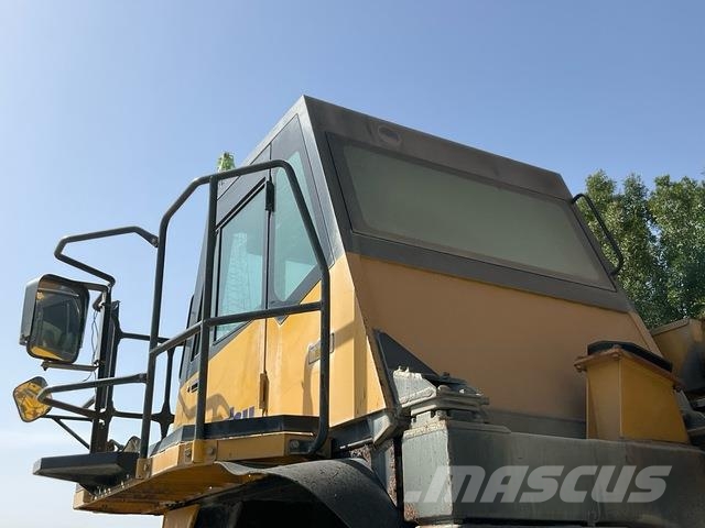 Komatsu HD465-7EO Artikulētie pašizgāzēji