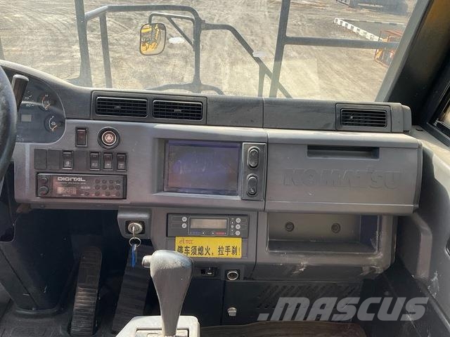 Komatsu HD465-7EO Artikulētie pašizgāzēji