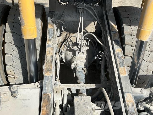 Komatsu HD465-7EO Artikulētie pašizgāzēji