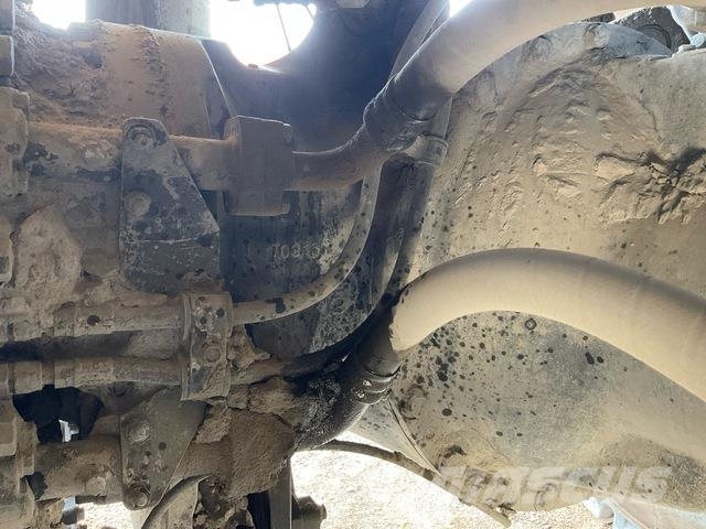 Komatsu HD465-7EO Artikulētie pašizgāzēji