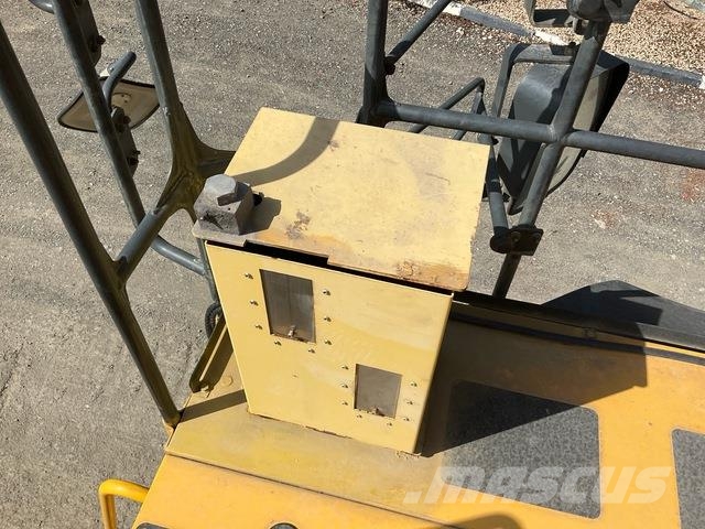 Komatsu HD465-7EO Artikulētie pašizgāzēji