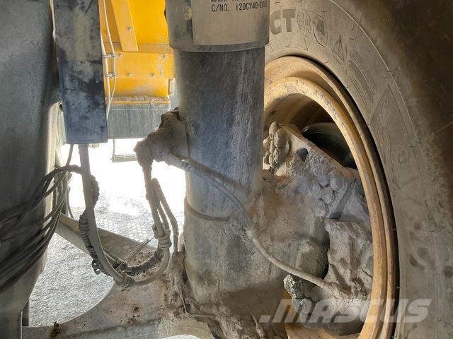 Komatsu HD465-7EO Artikulētie pašizgāzēji