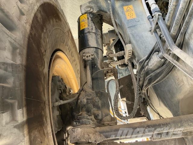 Komatsu HD465-7EO Artikulētie pašizgāzēji