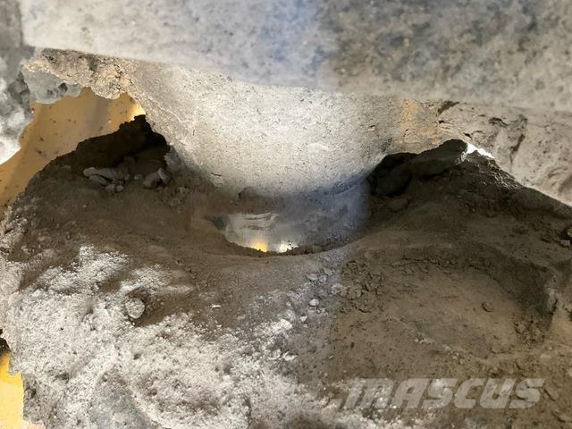 Komatsu HD465-7EO Artikulētie pašizgāzēji