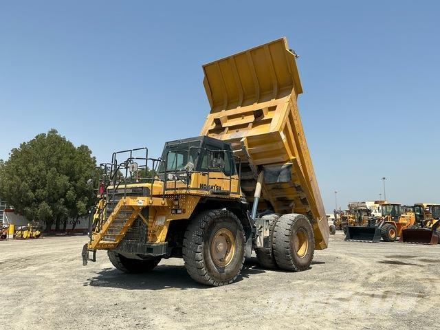 Komatsu HD465-7EO アーティキュレート式ダンプトラック