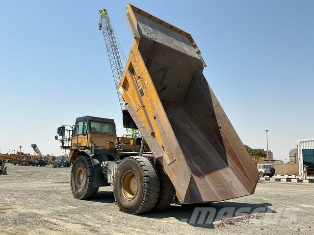 Komatsu HD465-7EO アーティキュレート式ダンプトラック