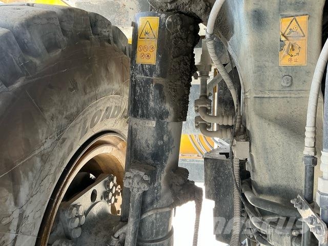Komatsu HD465-7EO アーティキュレート式ダンプトラック