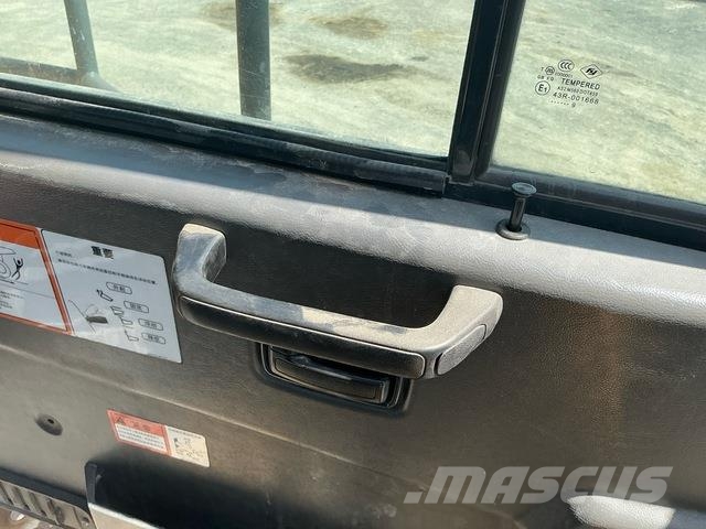 Komatsu HD465-7EO アーティキュレート式ダンプトラック