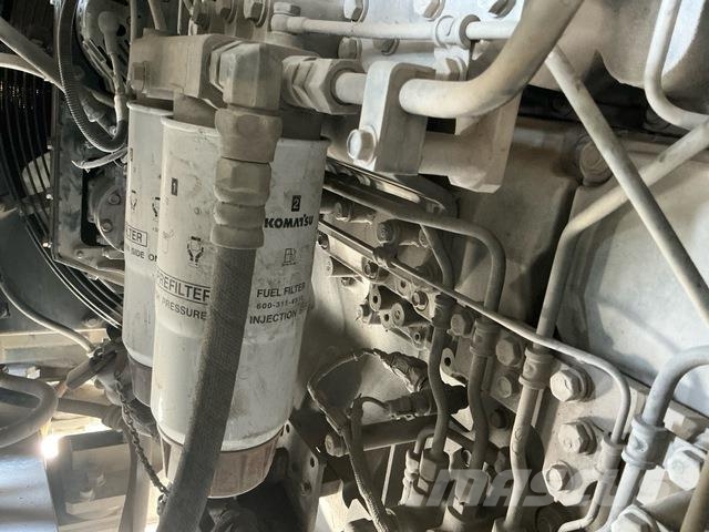 Komatsu HD465-7EO アーティキュレート式ダンプトラック