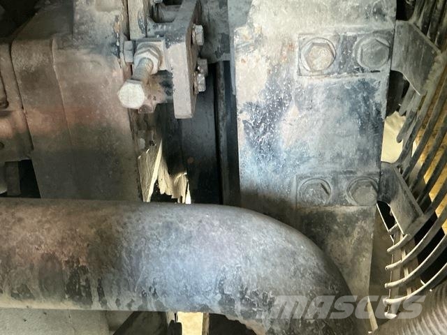 Komatsu HD465-7EO アーティキュレート式ダンプトラック