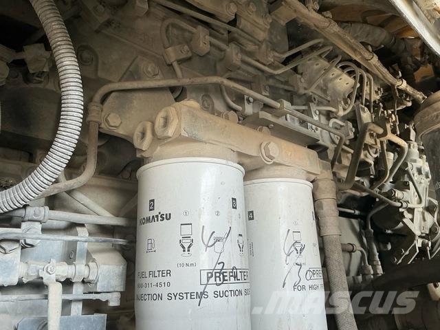 Komatsu HD465-7EO アーティキュレート式ダンプトラック