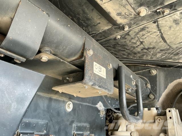 Komatsu HD465-7EO アーティキュレート式ダンプトラック