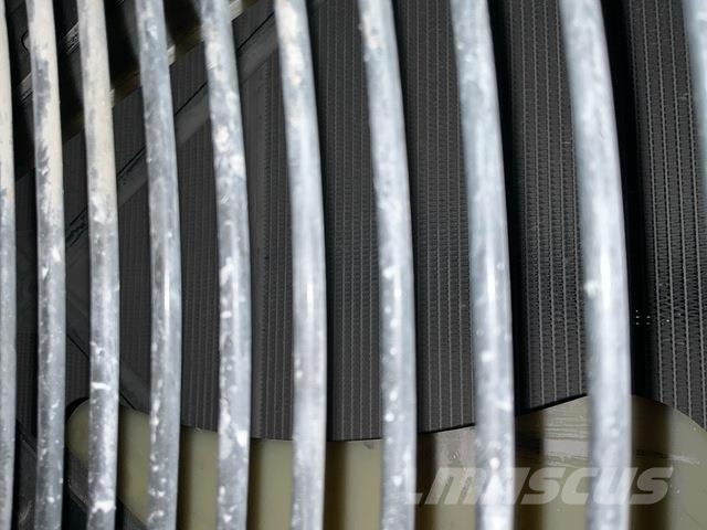 Komatsu HD465-7EO アーティキュレート式ダンプトラック