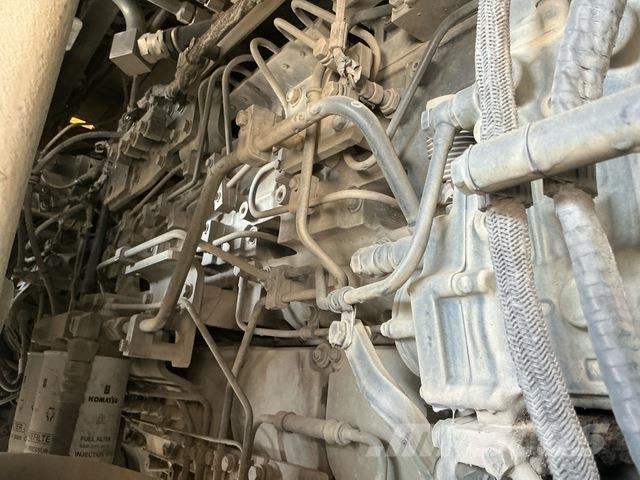 Komatsu HD465-7EO アーティキュレート式ダンプトラック