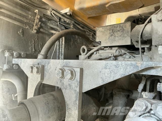 Komatsu HD465-7EO アーティキュレート式ダンプトラック