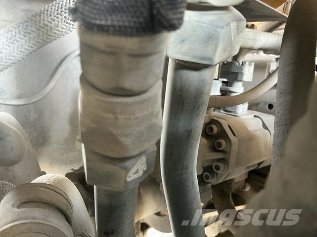 Komatsu HD465-7EO アーティキュレート式ダンプトラック