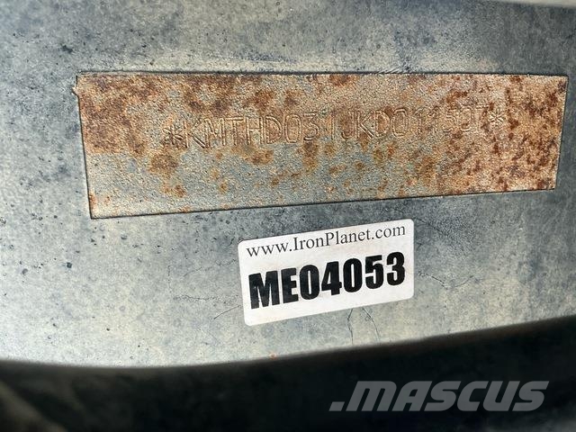 Komatsu HD465-7EO アーティキュレート式ダンプトラック