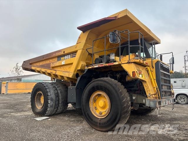 Komatsu HD605-7 アーティキュレート式ダンプトラック