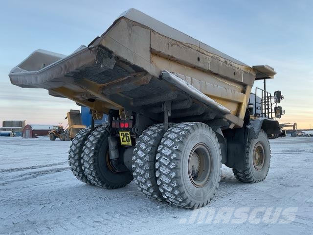 Komatsu HD605-7EO Kĺbové nákladné autá