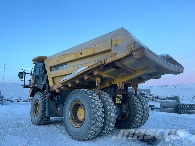 Komatsu HD605-7EO Зчленовані самоскиди