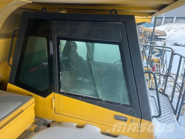 Komatsu HD605-7EO Зчленовані самоскиди