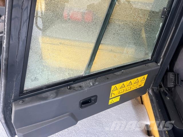 Komatsu HD605-7EO Зчленовані самоскиди