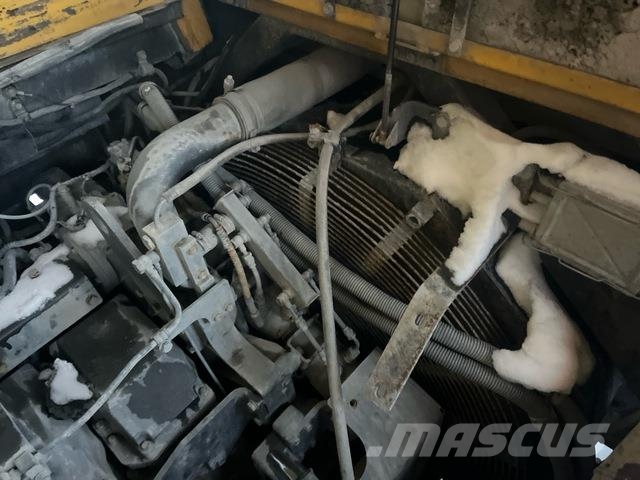Komatsu HD605-7EO Зчленовані самоскиди