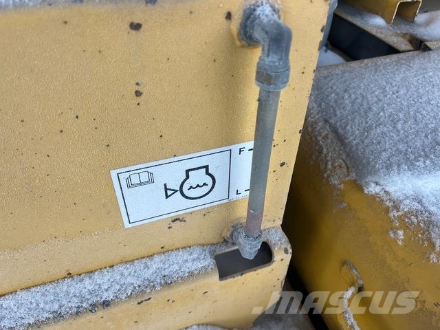 Komatsu HD605-7EO Зчленовані самоскиди